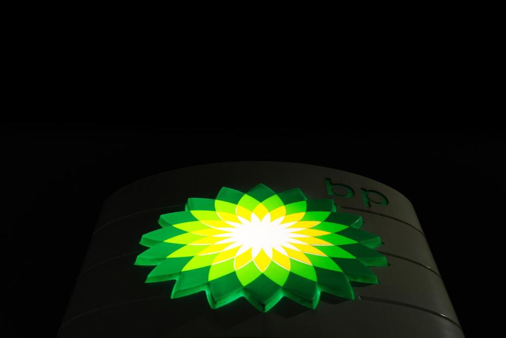 BP scales back renewable energy goals, refocuses on fossil fuels